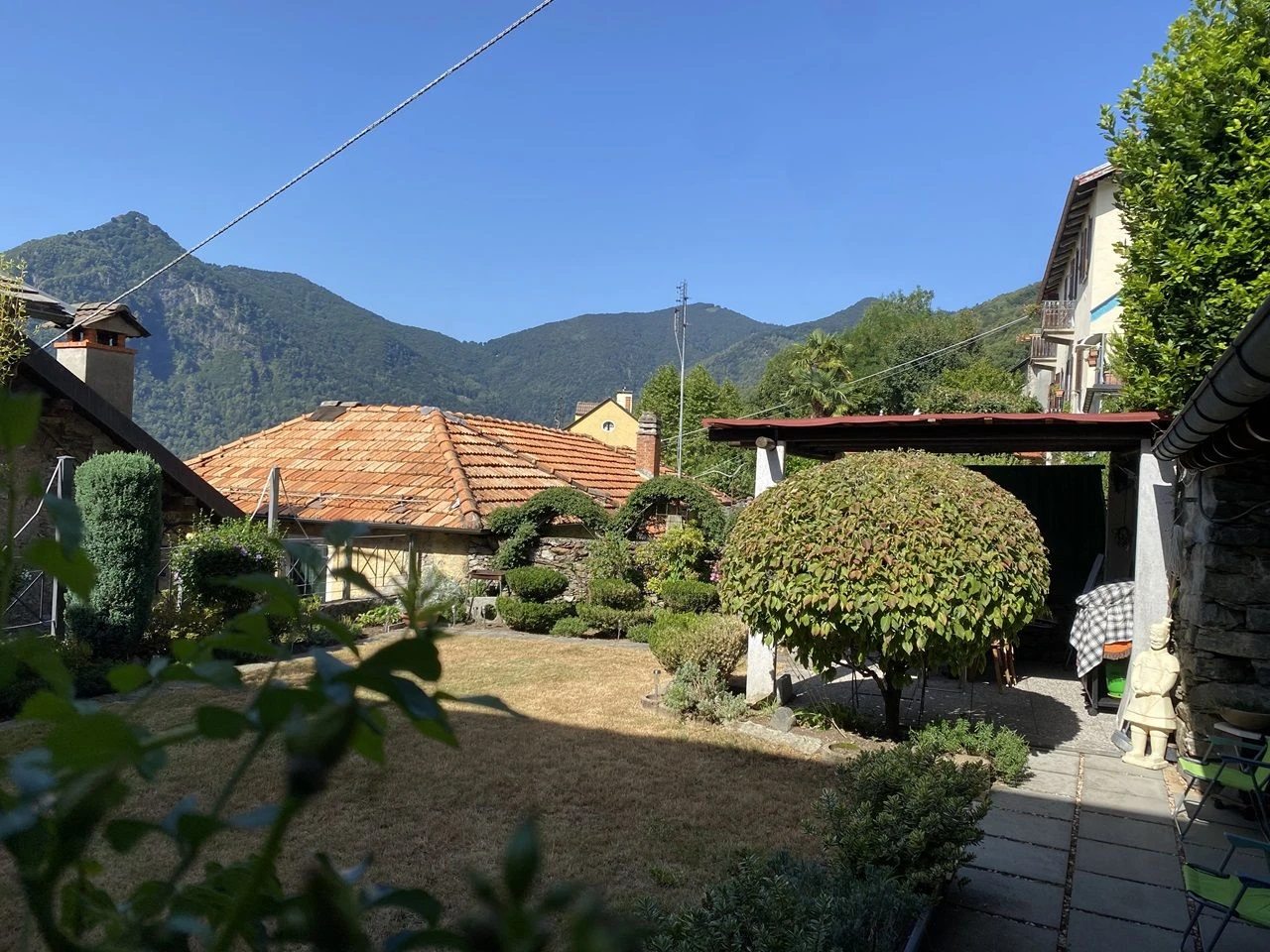 Vendesi casa sul lago maggiore vicino cannero